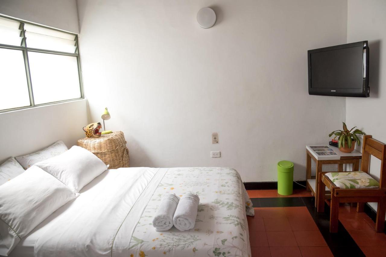 Saman Hostel Medellín Exterior foto